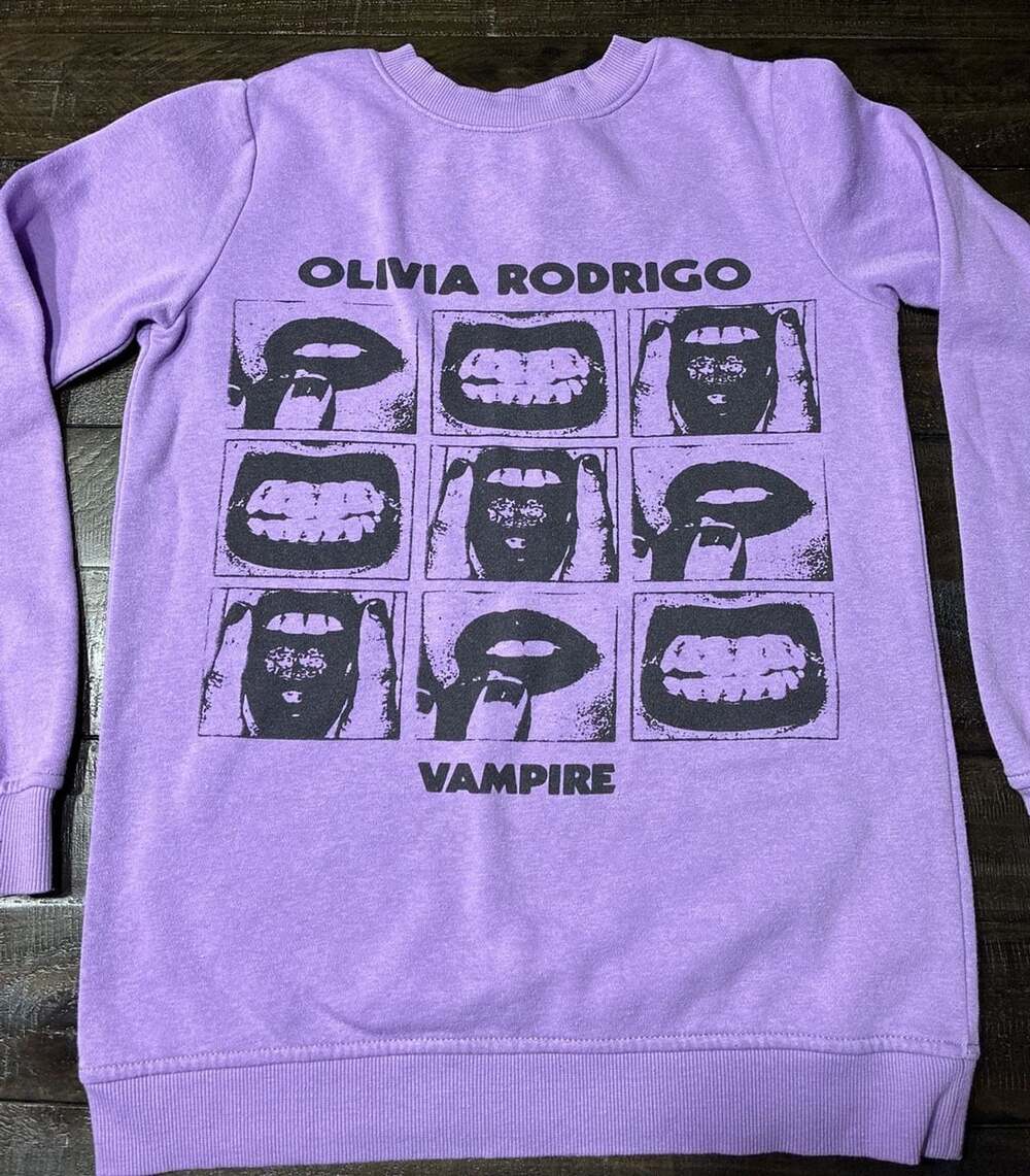 Olivia Rodrigo Vampire Sweatshirt Size XXS Purple Graphic Fleece Pullover